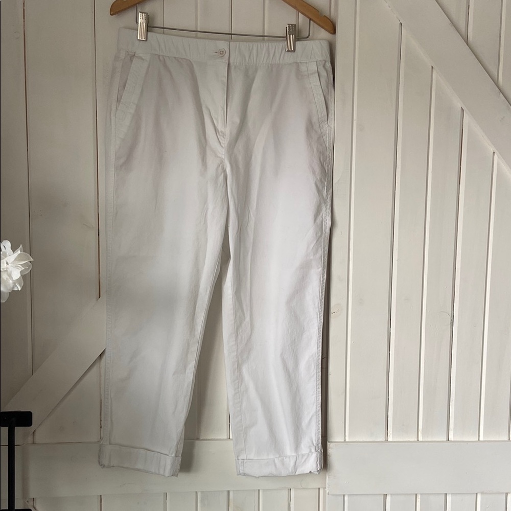 Chico’s Women’s Size 1 Medium White Capri Pants Elastic Waist Pockets